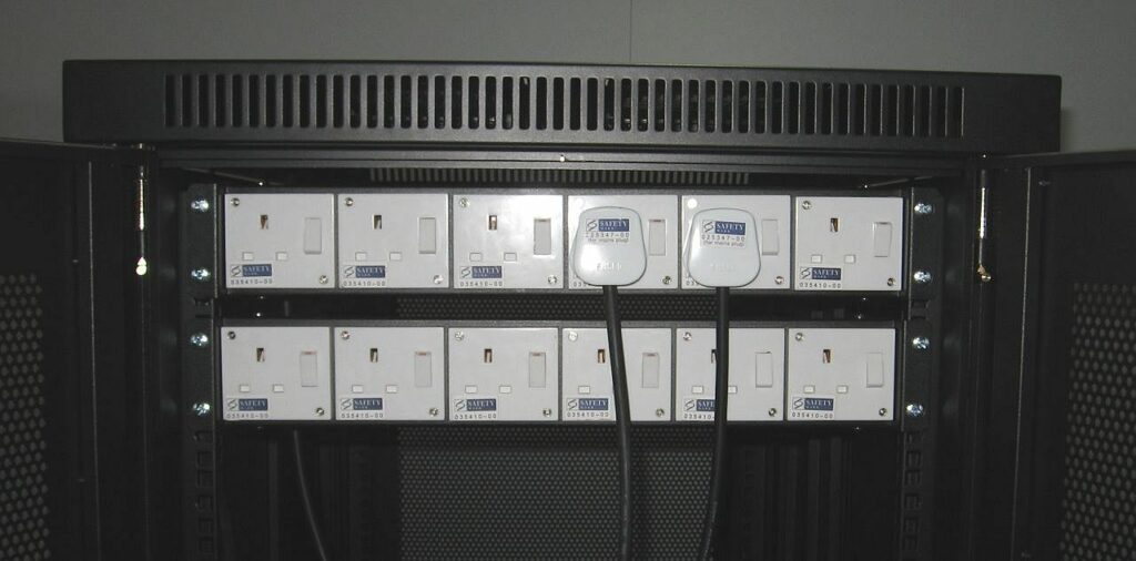 VBOZ 33U D Series VD6X3306 Server Rack / 19″ (W600 x D600mm